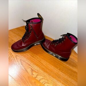Dr Martens Unisex Zavala Red Cherry Leather Lace-up Flat Combat boots M4 W5